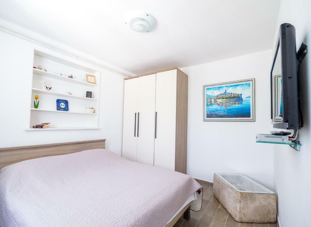 Apartments Laura 코츌라 외부 사진